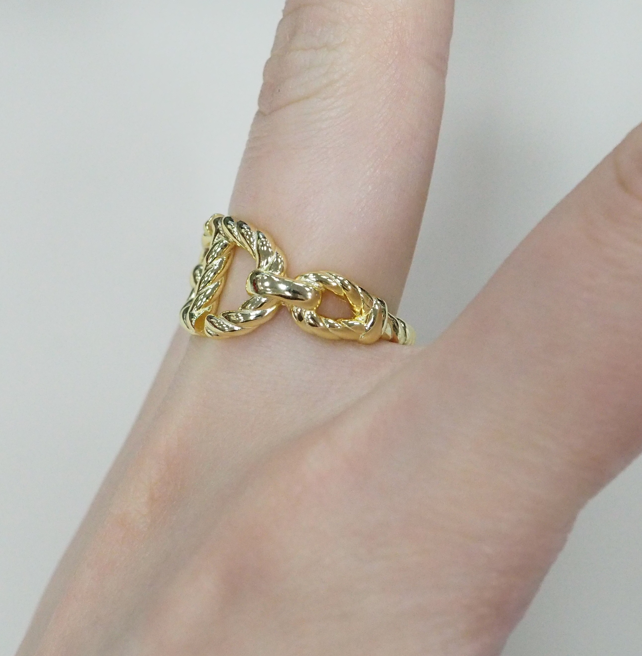 Серебряное кольцо